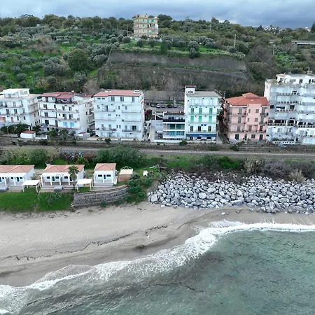 Bed & Breakfast Maison Sophie 4*